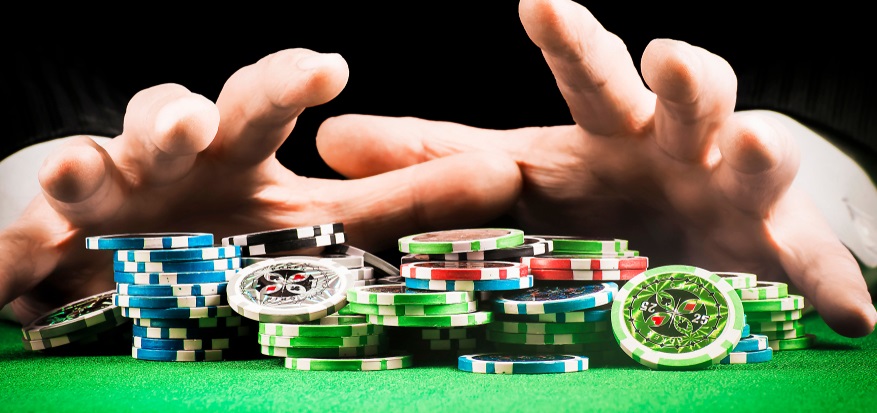 how do casinos make money 